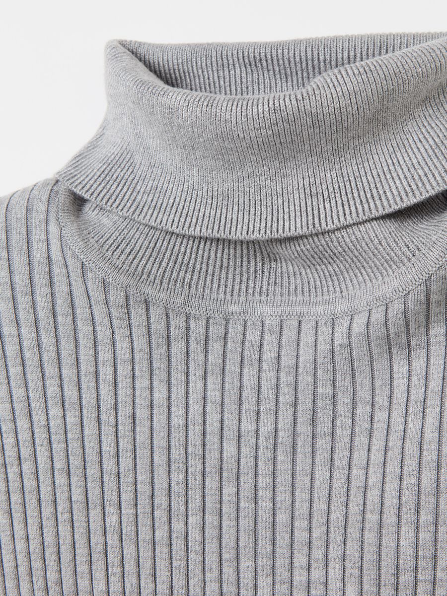 Turtleneck pullover with flat ribbing_5