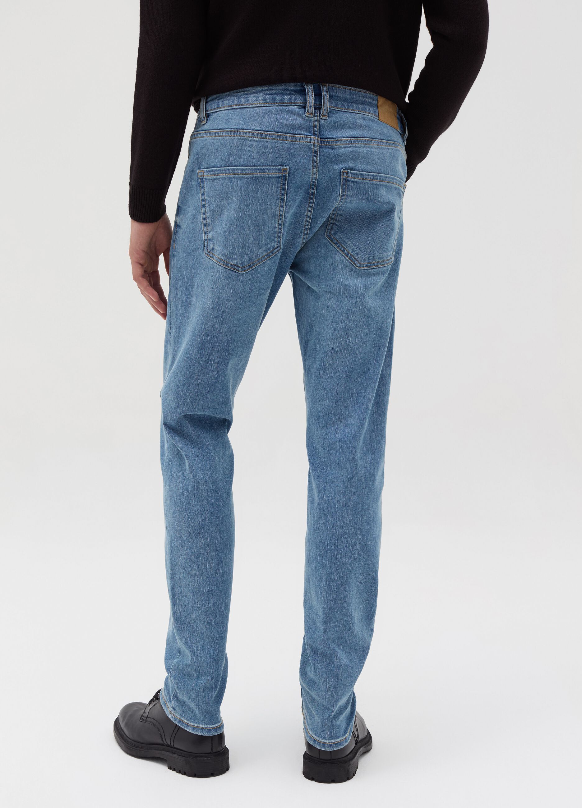 Skinny-fit stretch jeans with five pockets