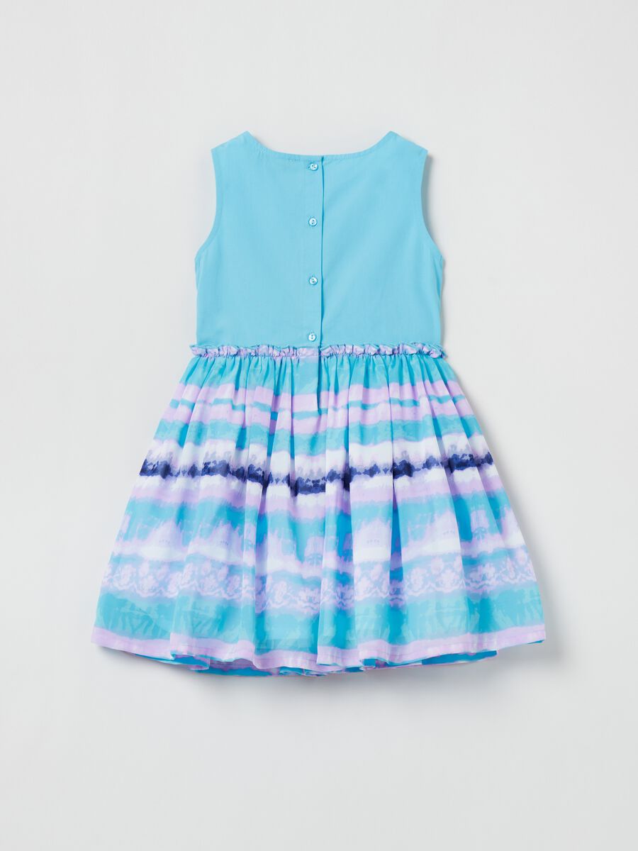 Sleeveless outfit with tie-dye skirt_1