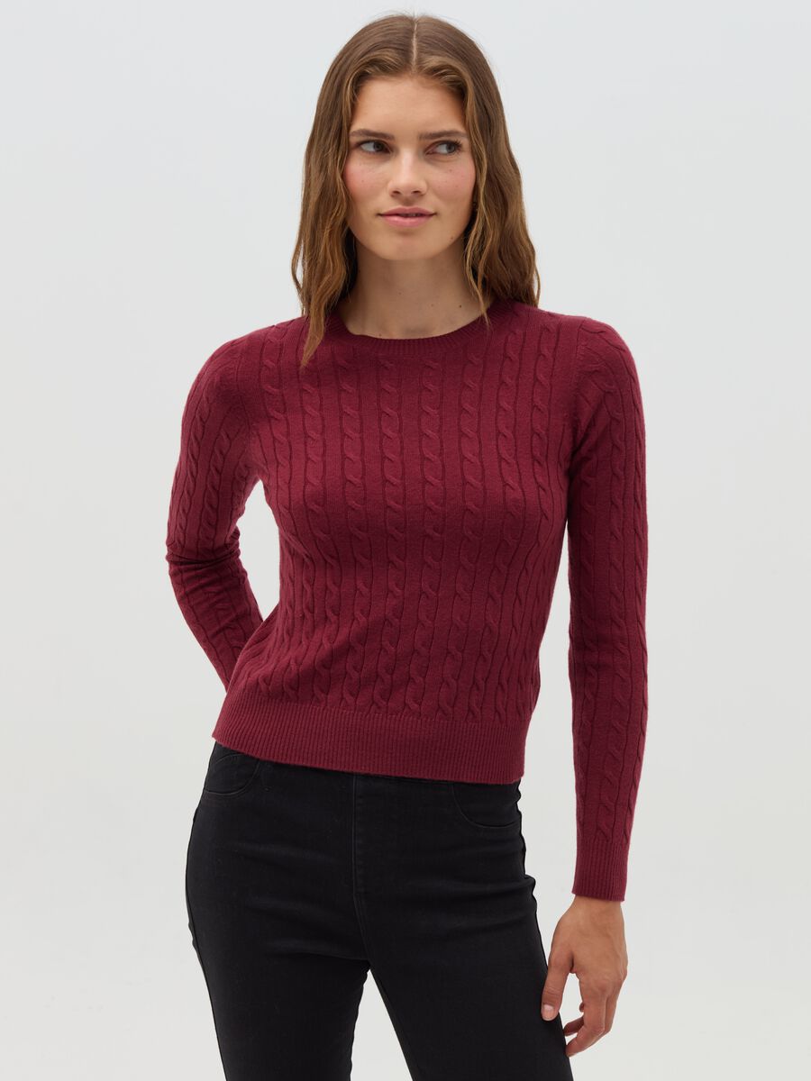 Pullover with cable-knit design_0