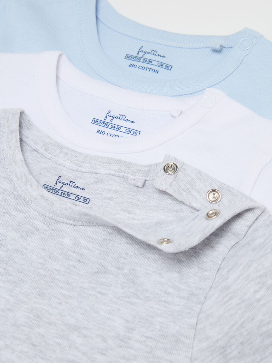 Three-pack organic cotton undershirts_2