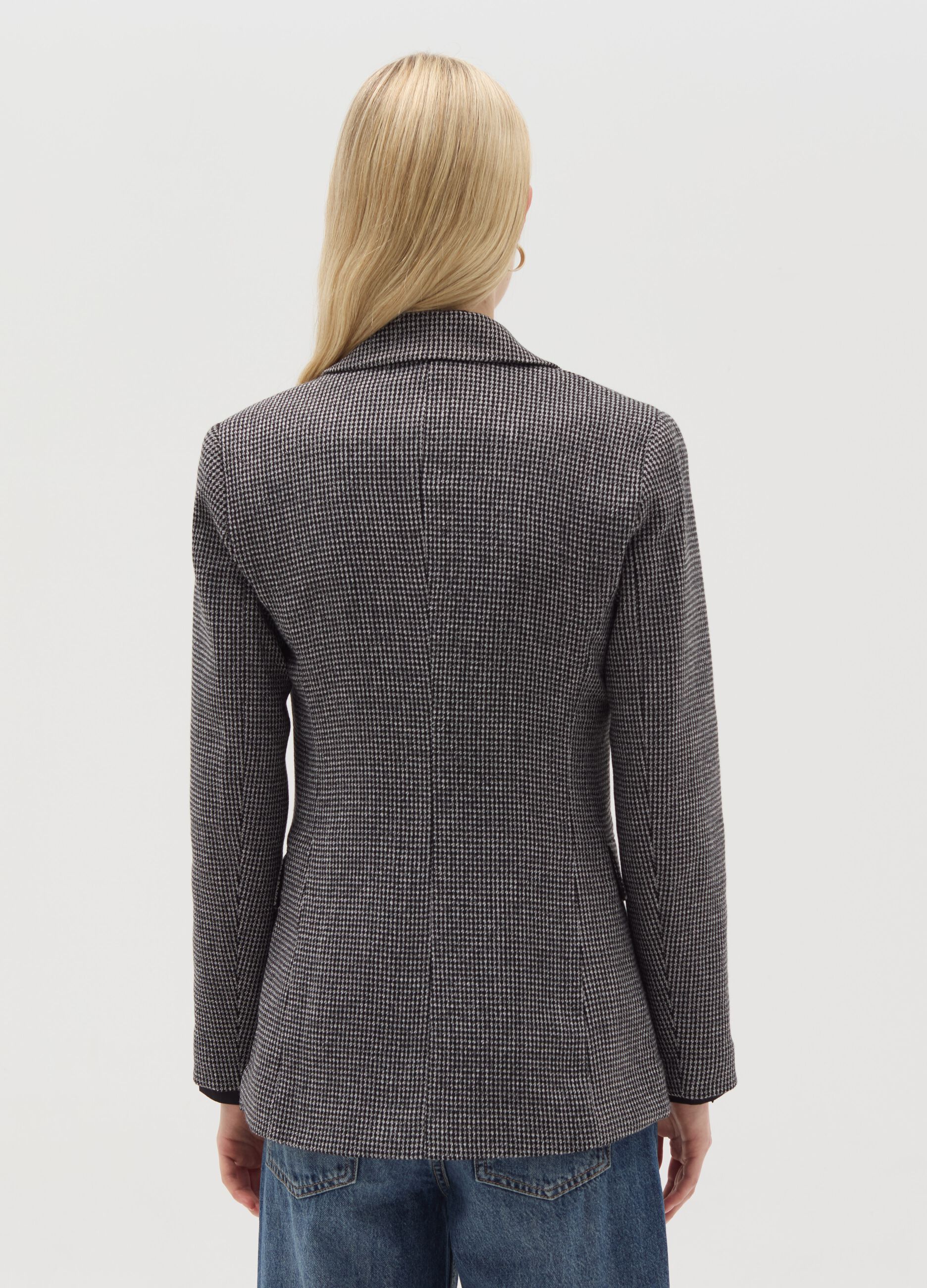 Single-breasted blazer with pockets