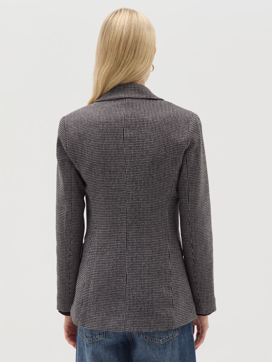 Single-breasted blazer with pockets_2