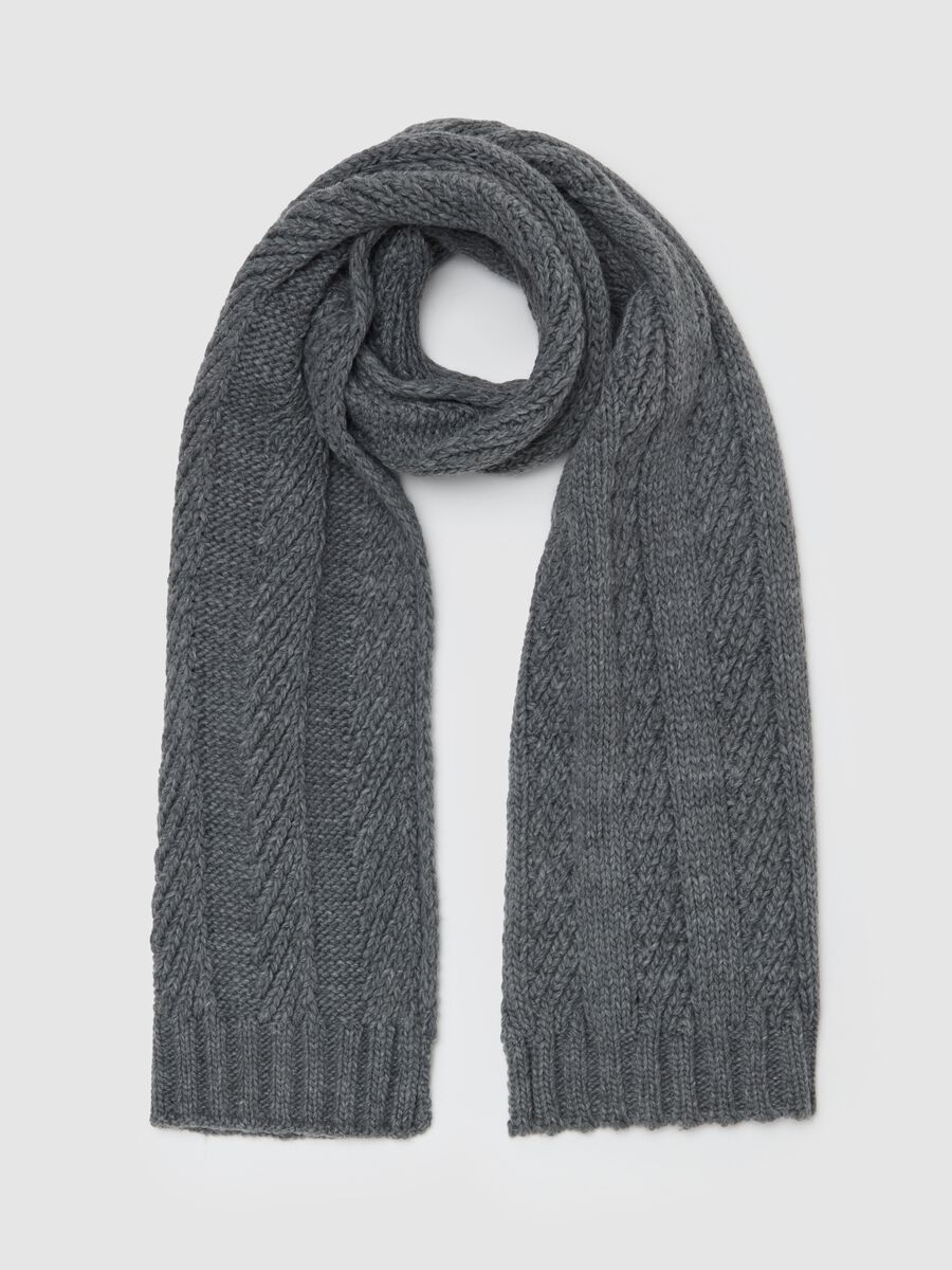 Scarf with cable design_0