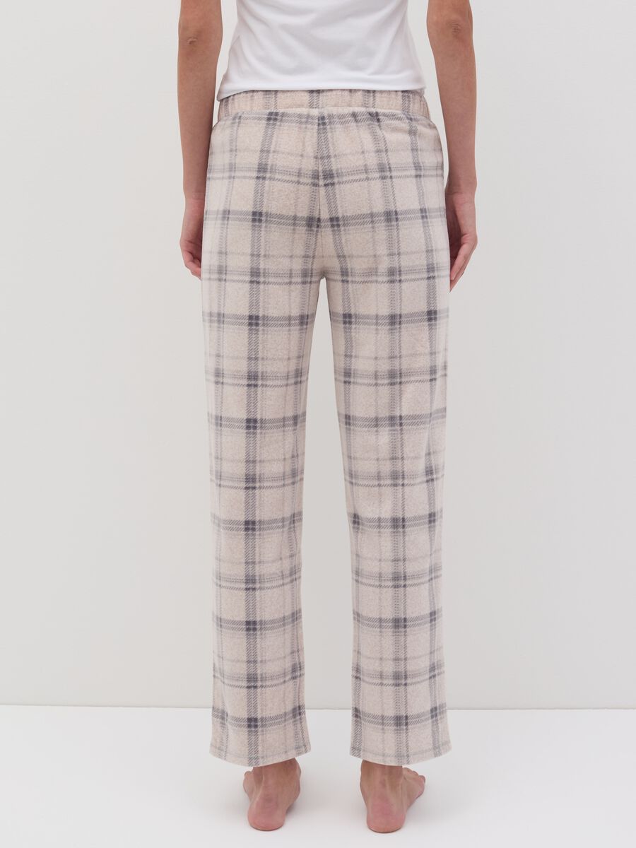 Fleece pyjama trousers with check pattern_3