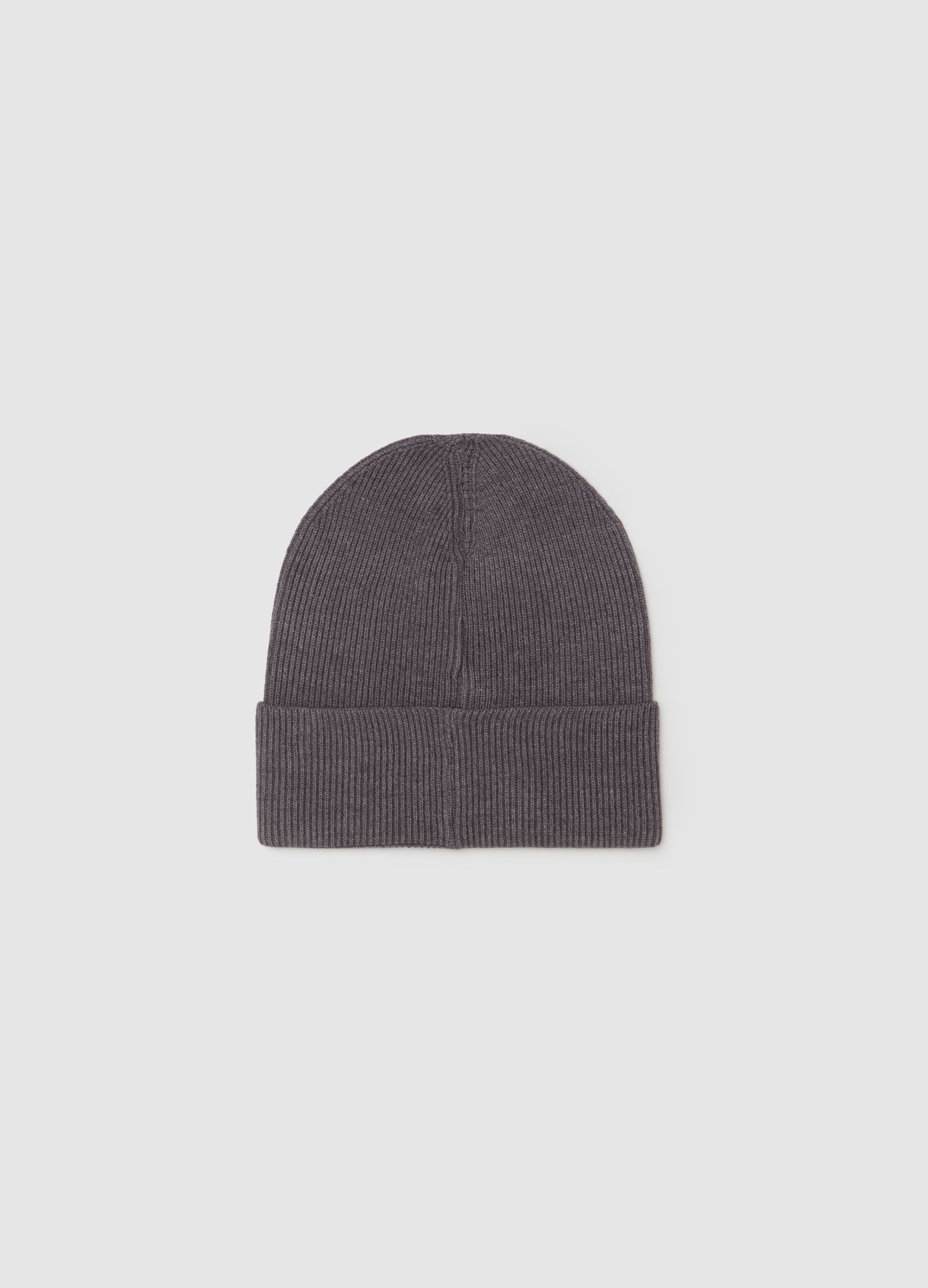 Essential ribbed hat with fold