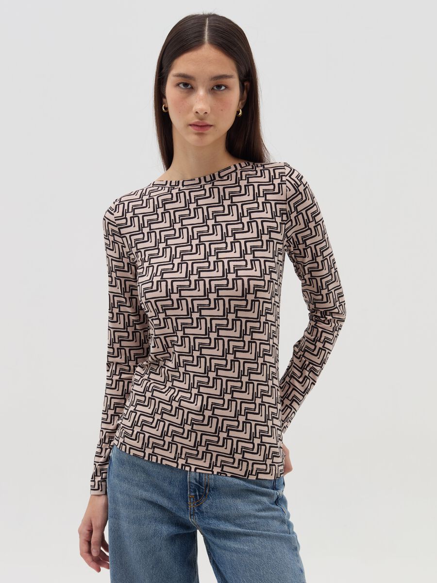 Long-sleeved T-shirt with boat neck_1