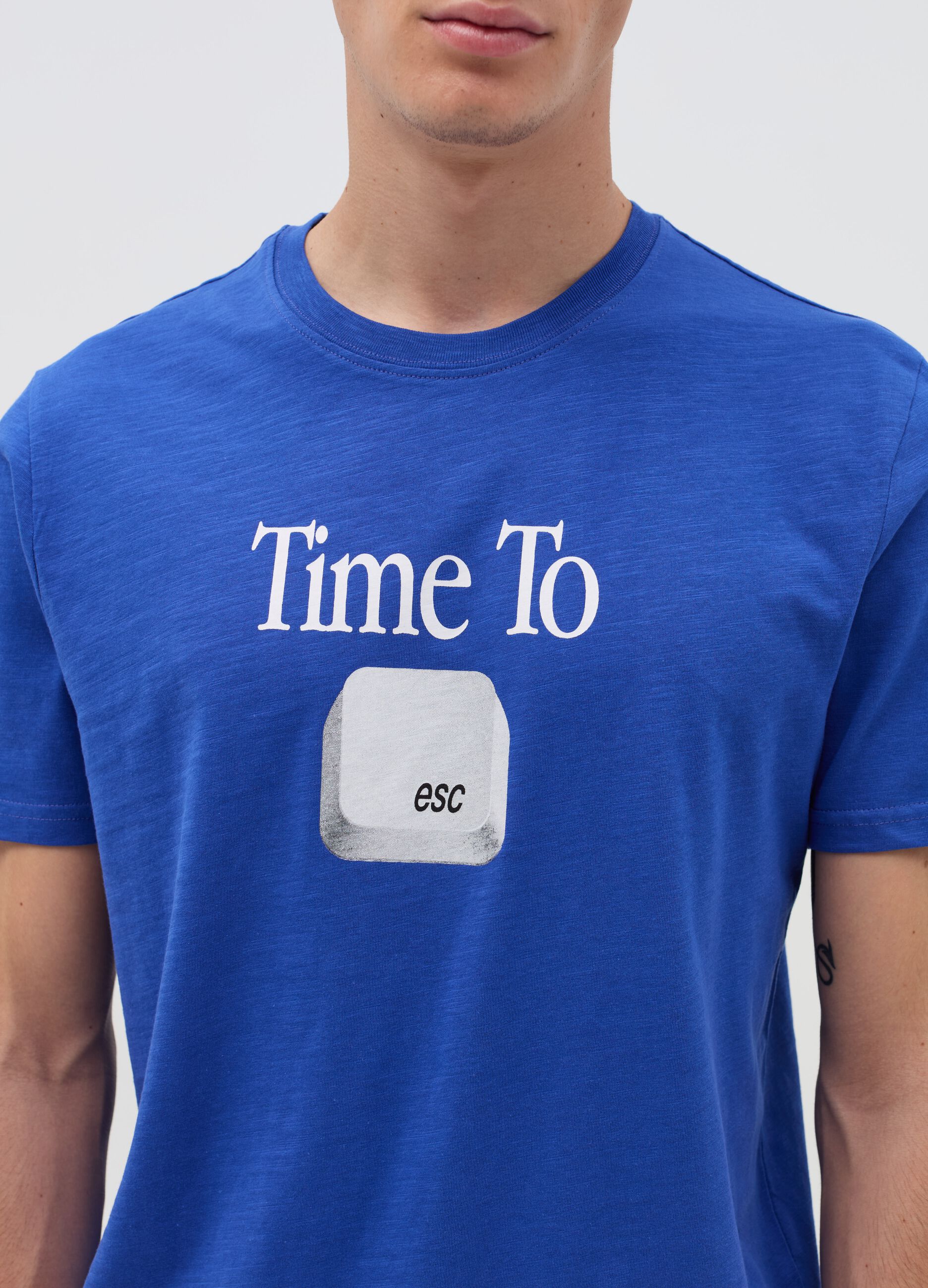 Slub jersey T-shirt with “Time To esc” print