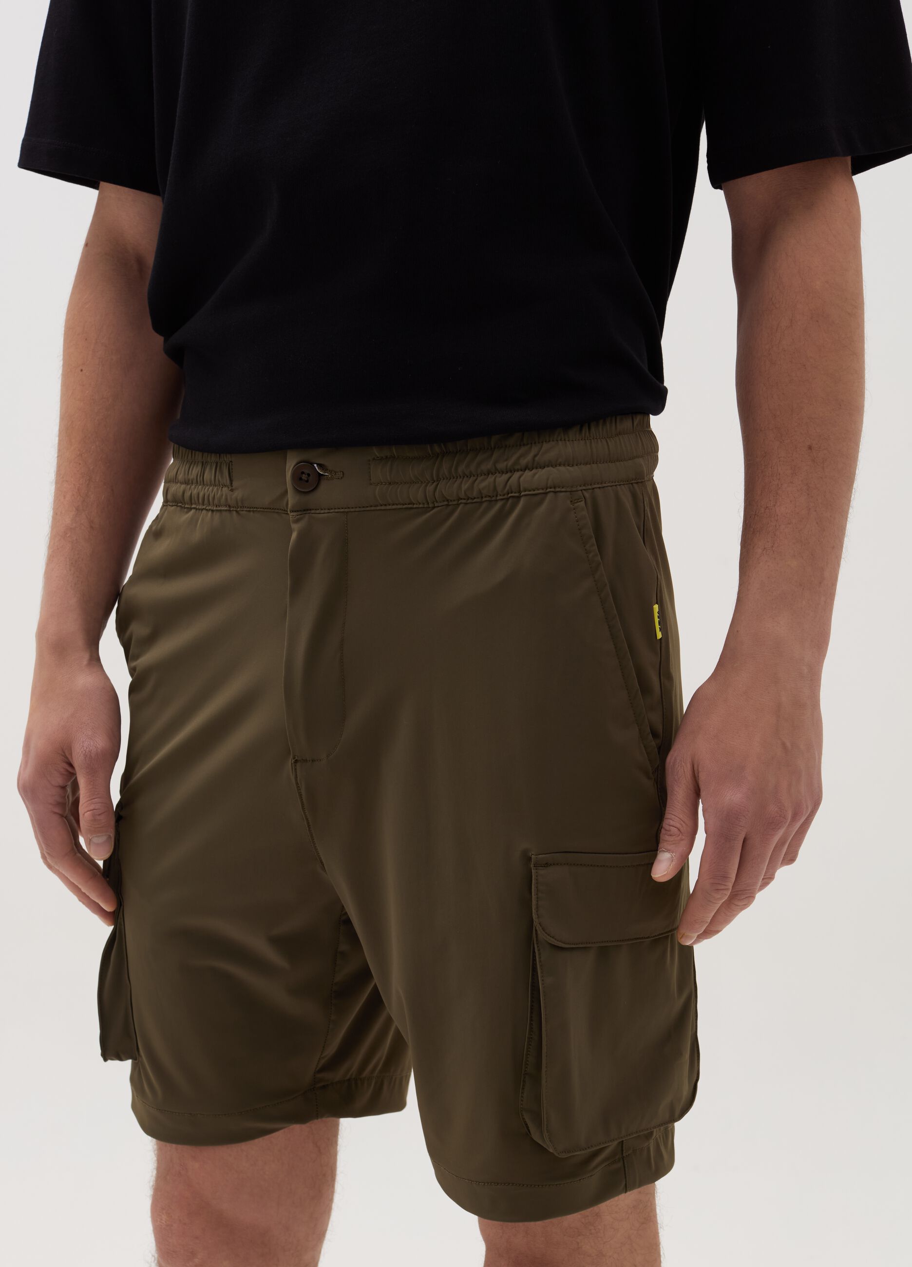 Cargo Bermuda shorts in technical fabric