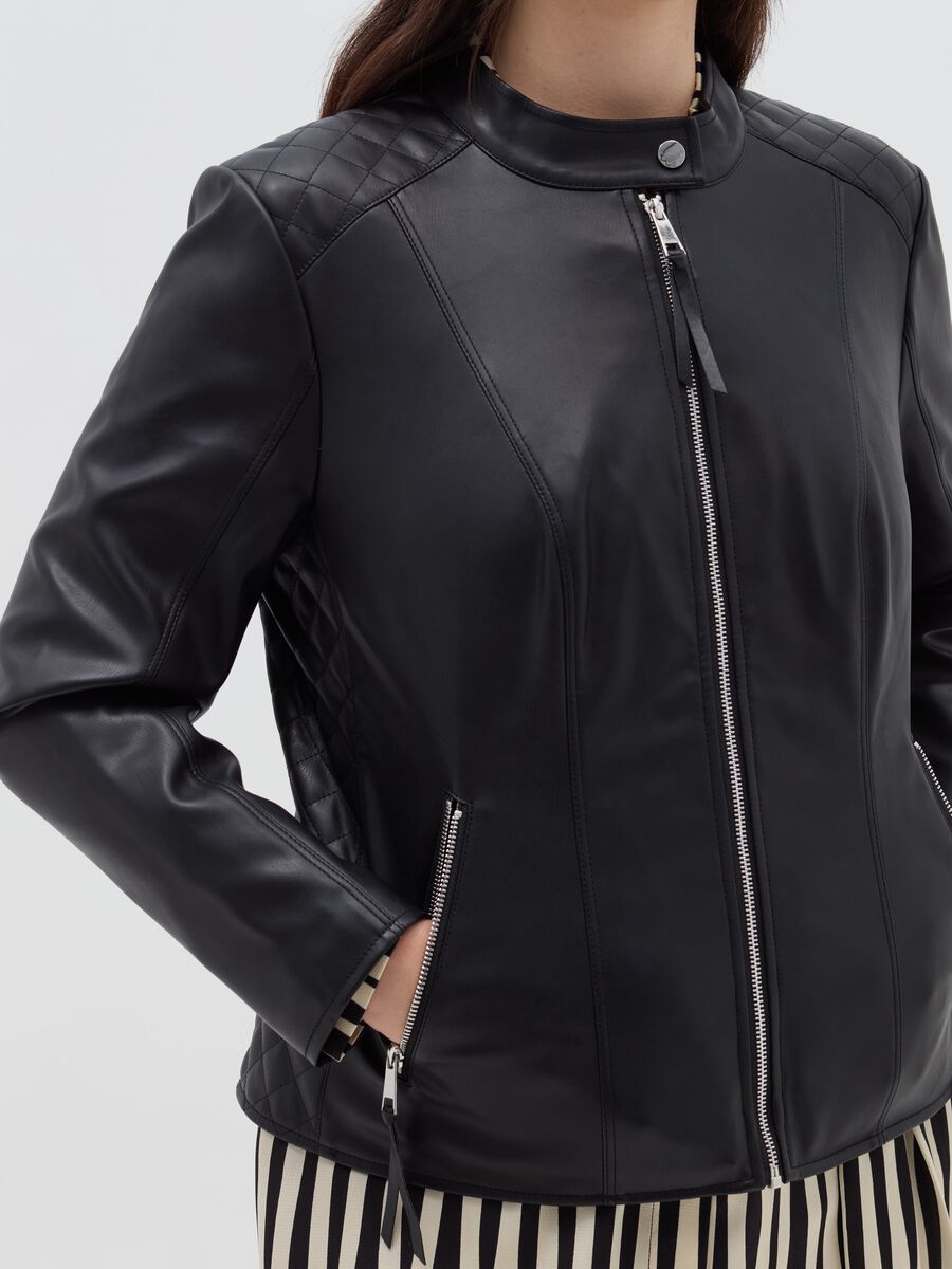 Curvy biker jacket with quilted stitching_5