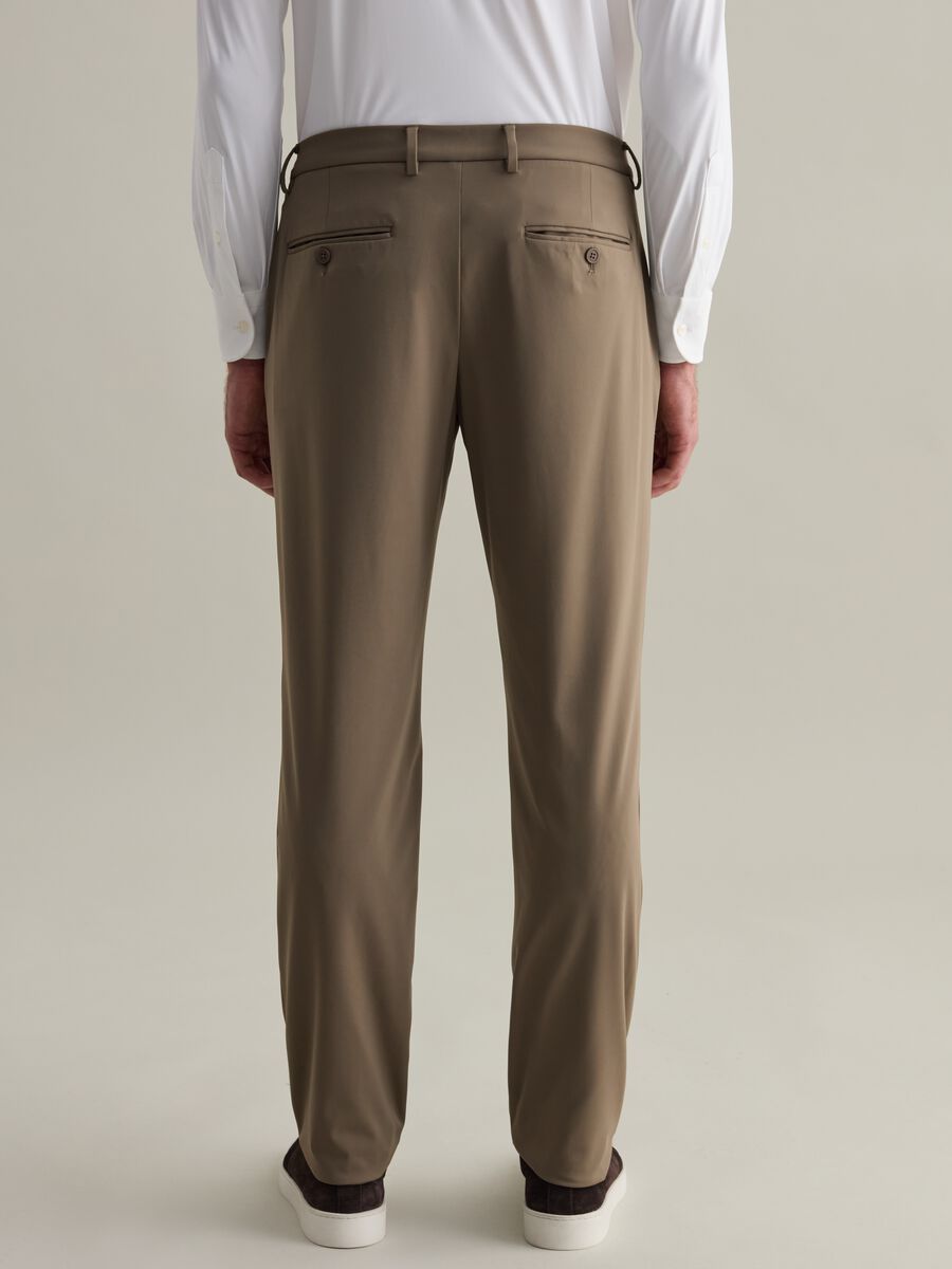 Contemporary chino trousers in technical fabric_2