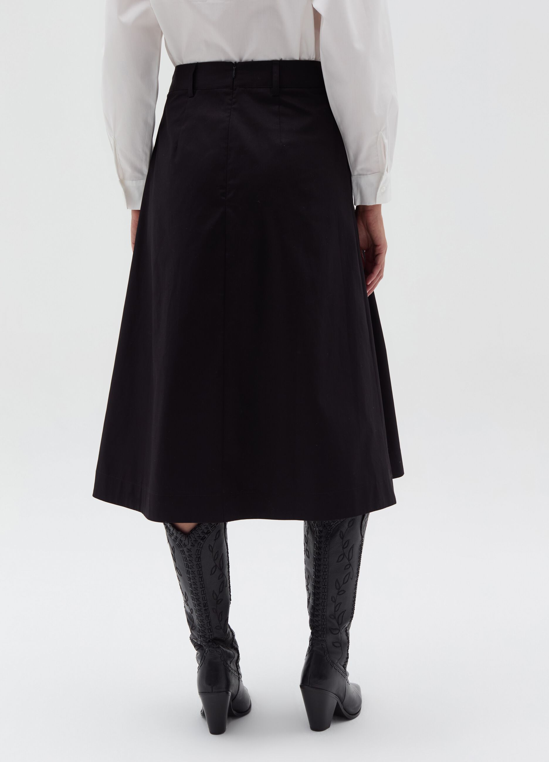 Full midi skirt with darts