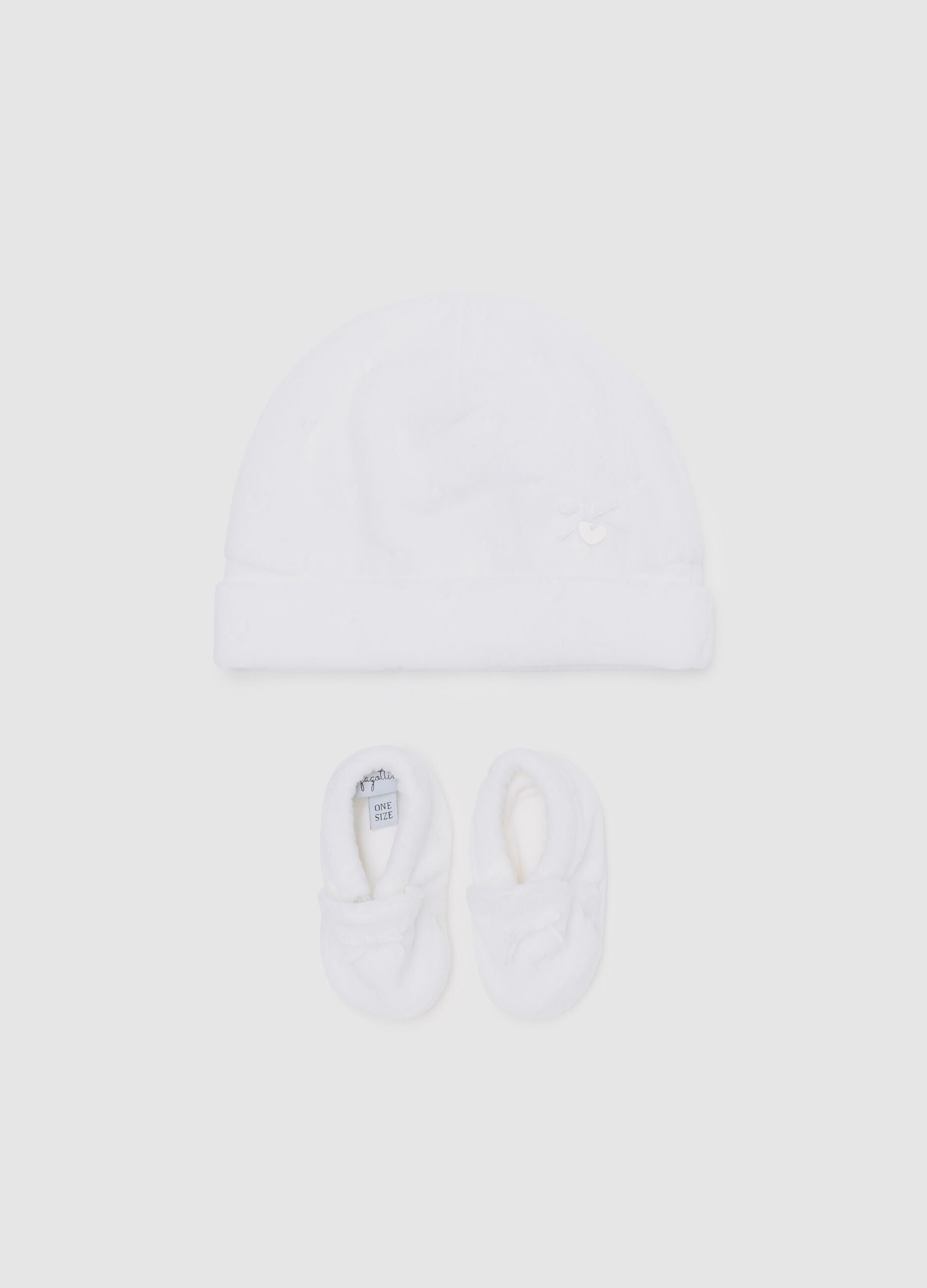 Velour hat and shoes set