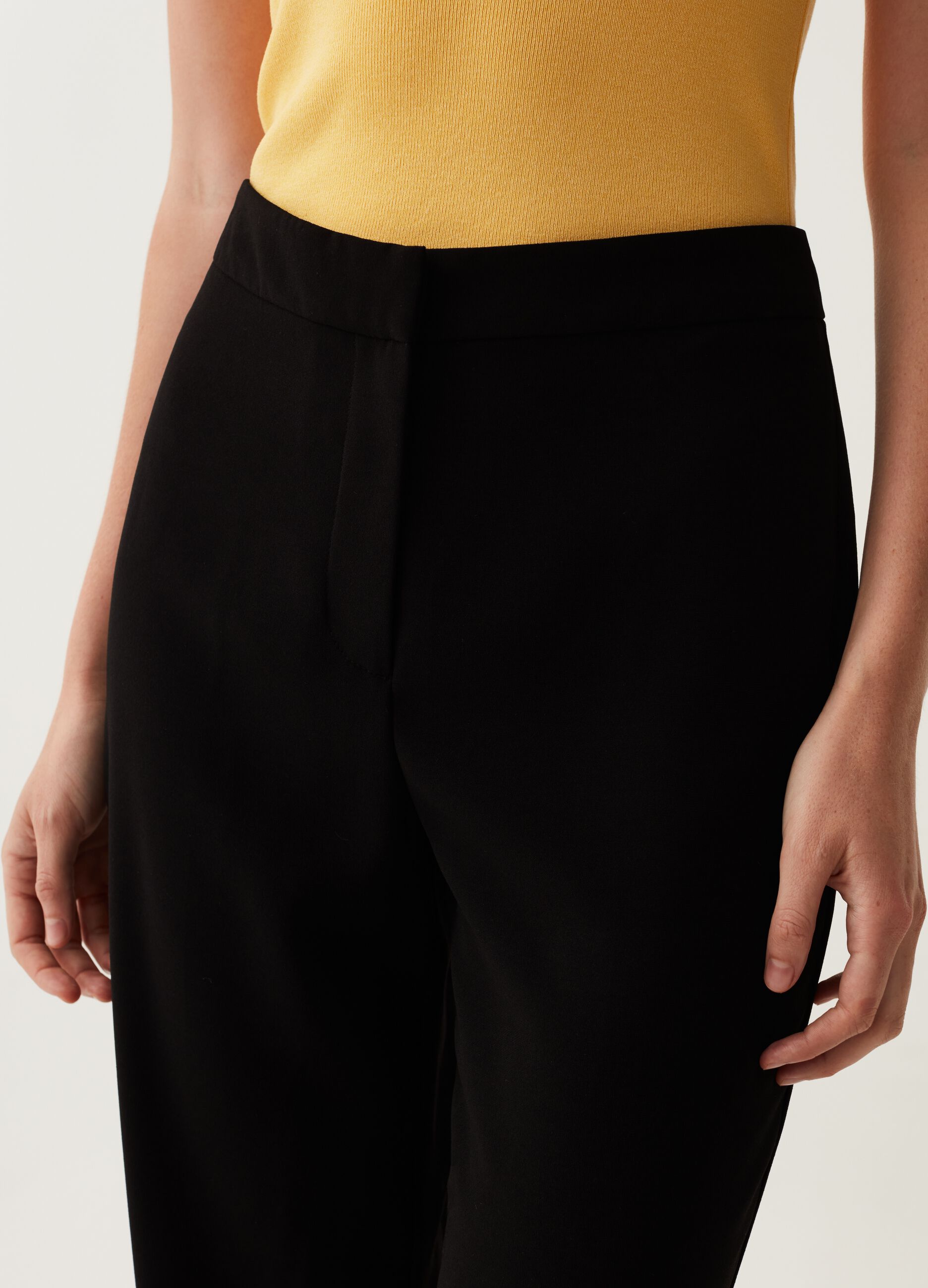 Flare-fit cropped trousers