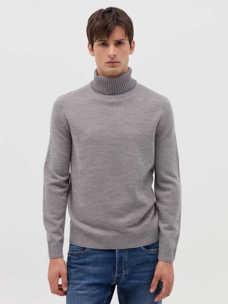 Pullover with high neck_1