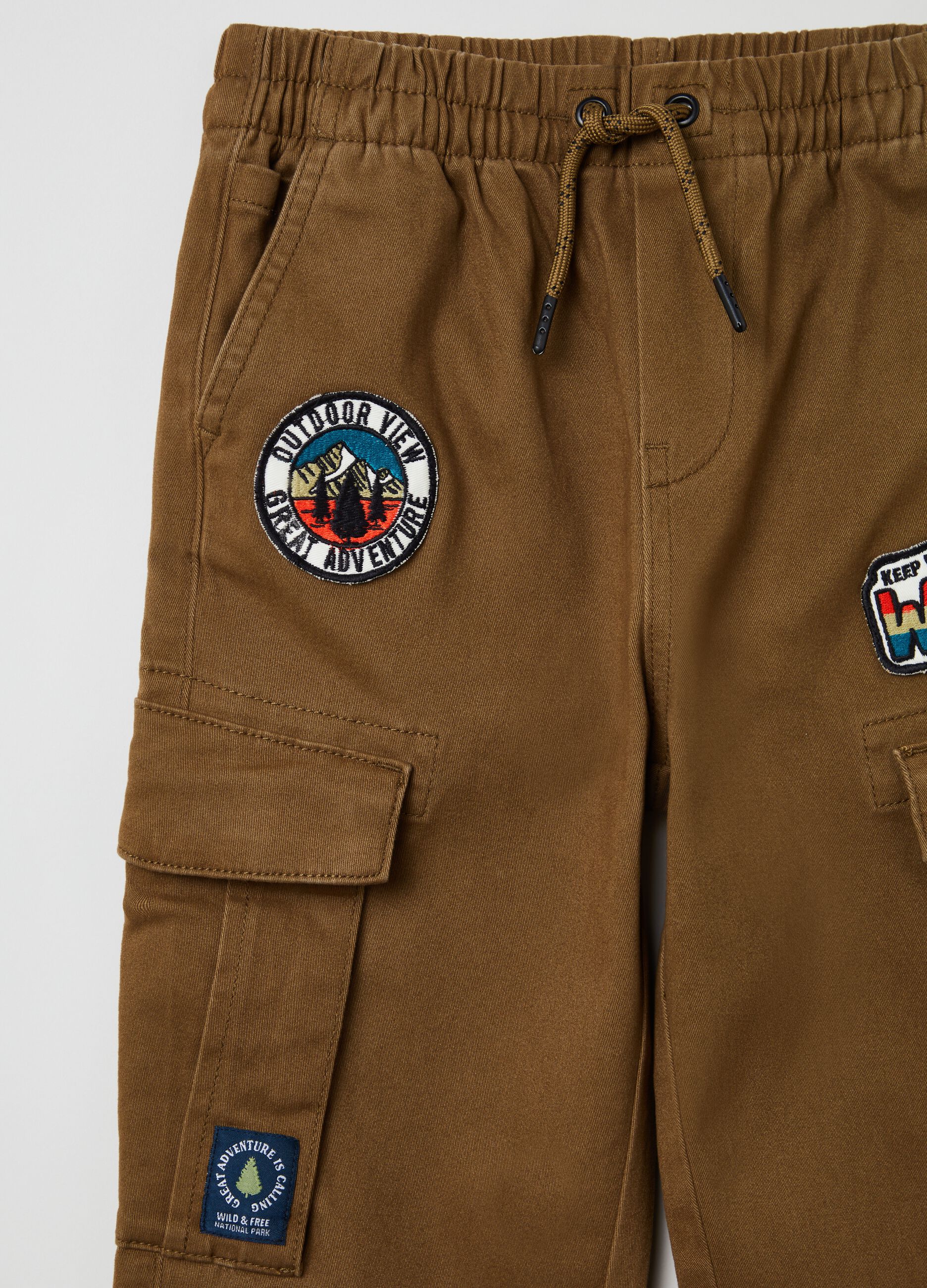 Cargo joggers with patch and drawstring