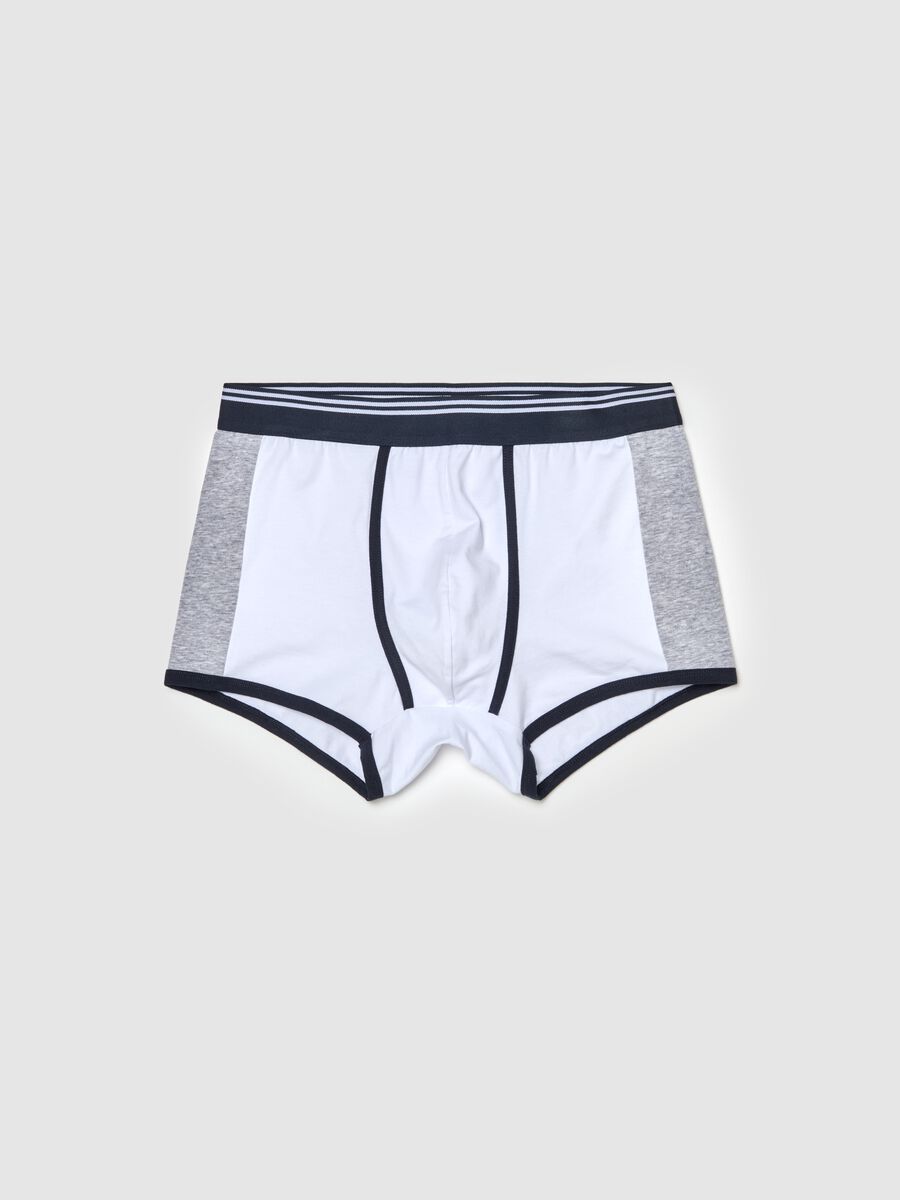 Boxer shorts with contrasting details_4