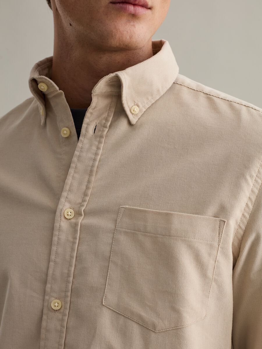 Corduroy shirt with button-down collar_3