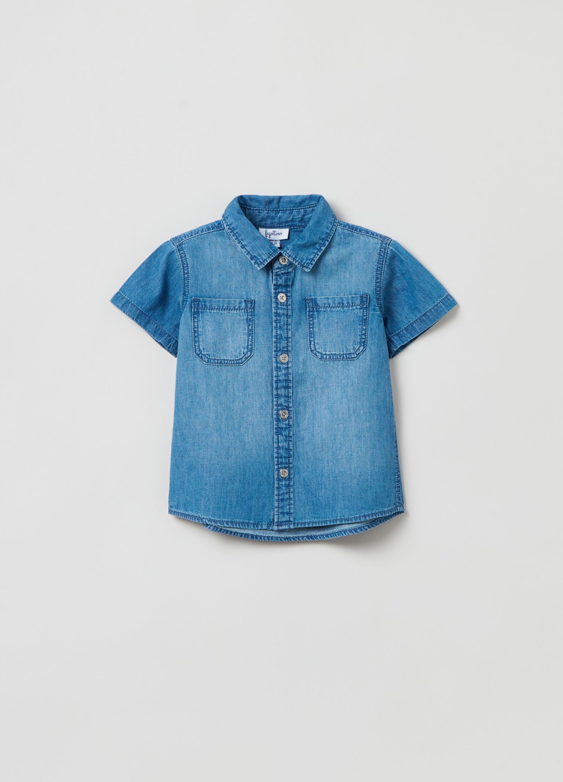 Short-sleeved denim shirt