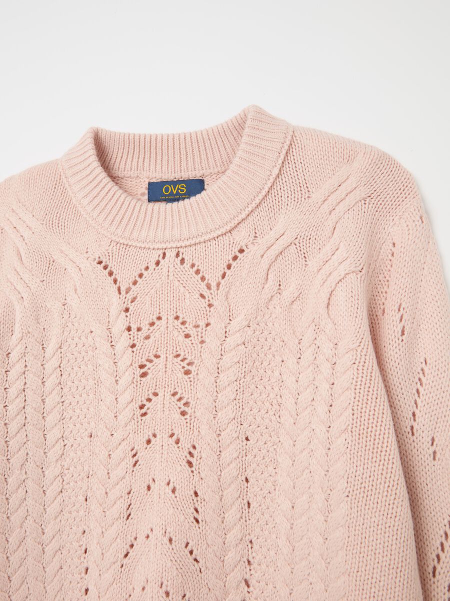 Cropped pointelle pullover with cable-knit design_5