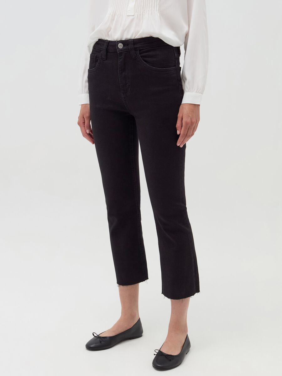 Flare-fit crop jeans with raw edging_1