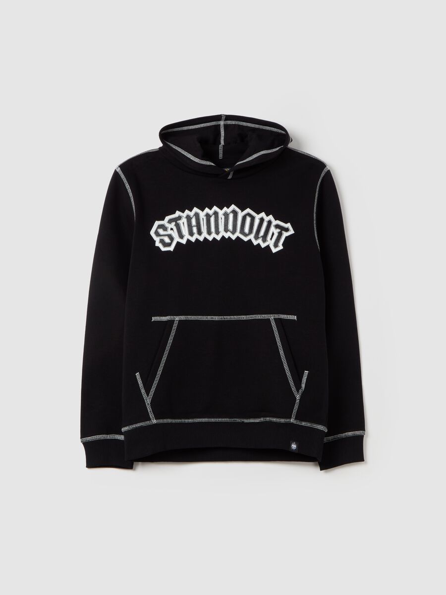 Sweatshirt with hood and contrasting stitching_0