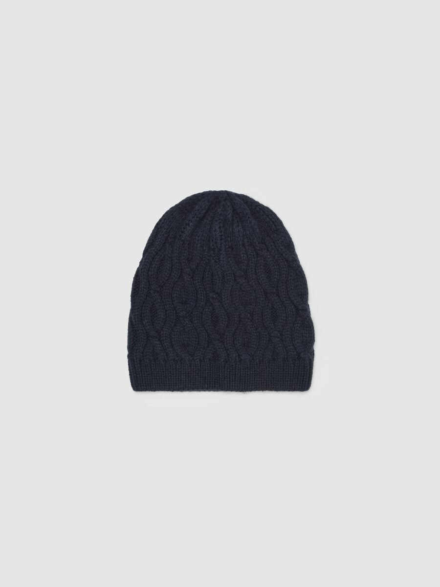 Knit hat with wavy weave_0