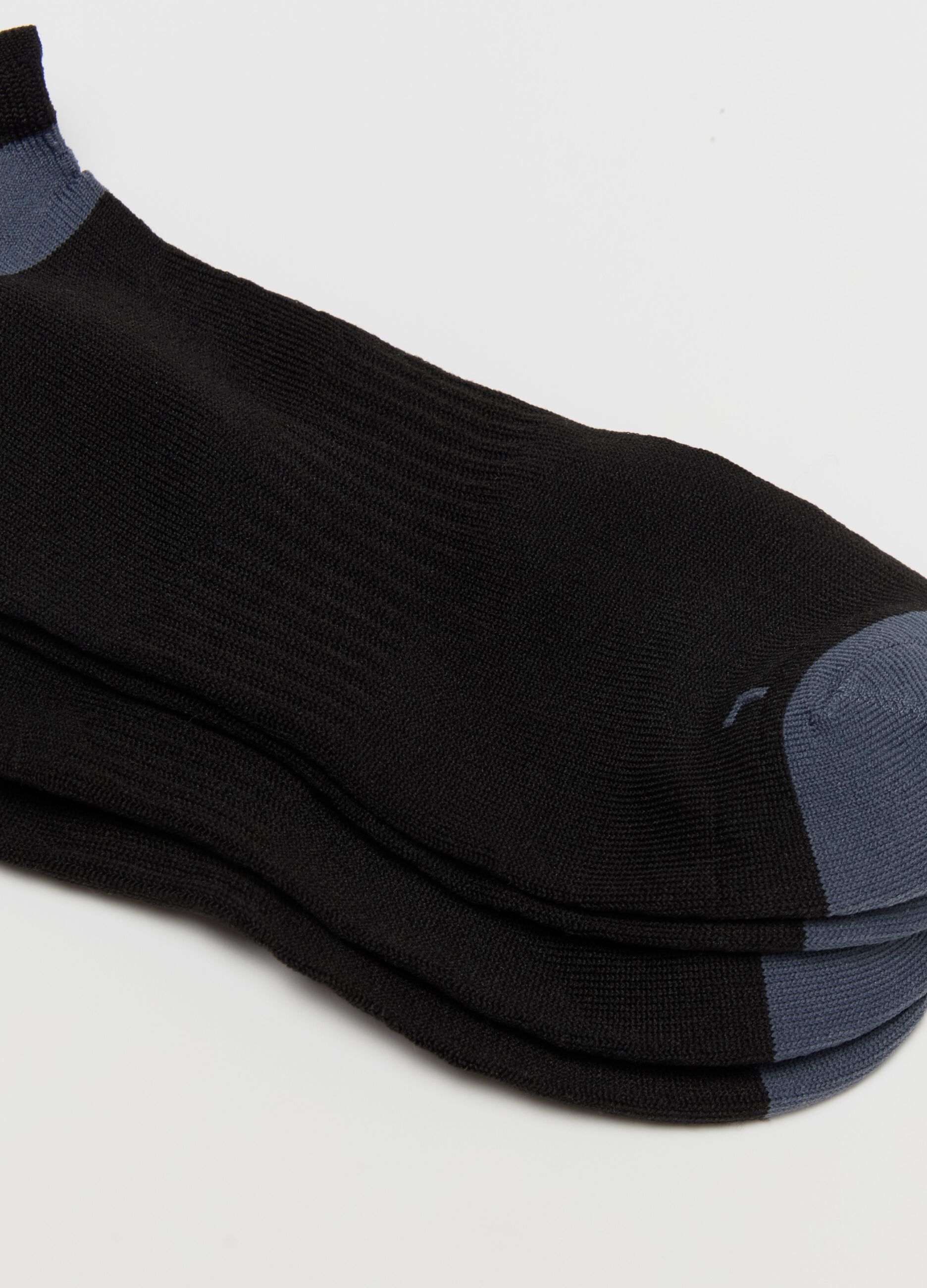 Three-pair pack short fitness socks