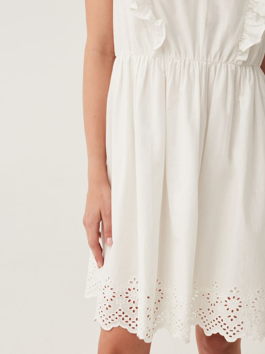 Short dress with broderie anglaise edging_3