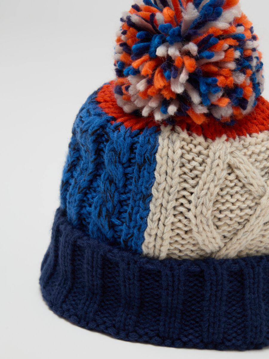 Colourblock knit hat with pompom_2