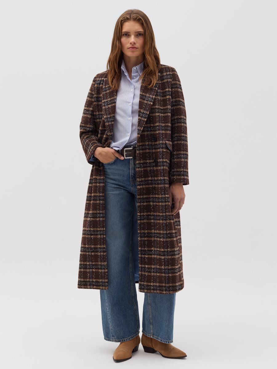 Long double-breasted coat with check pattern_0