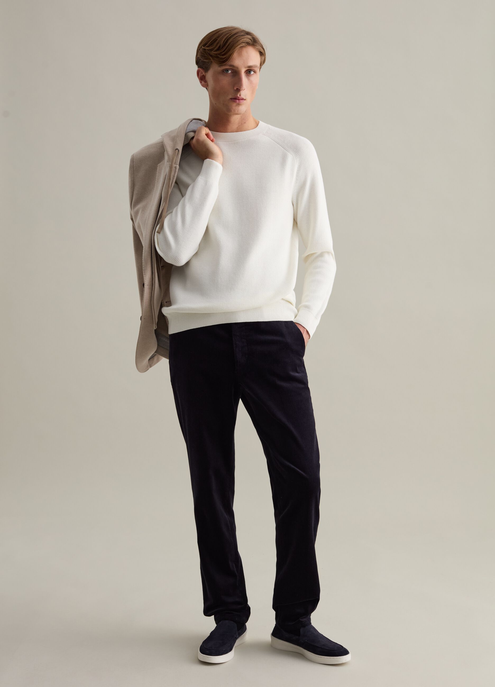 Contemporary pullover with ribbing