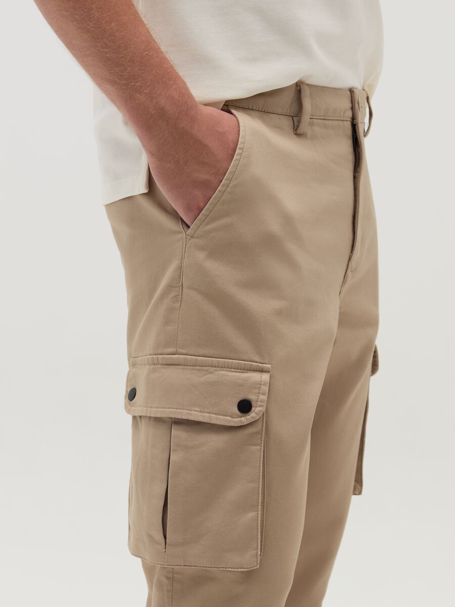 Cargo trousers in stretch cotton_3