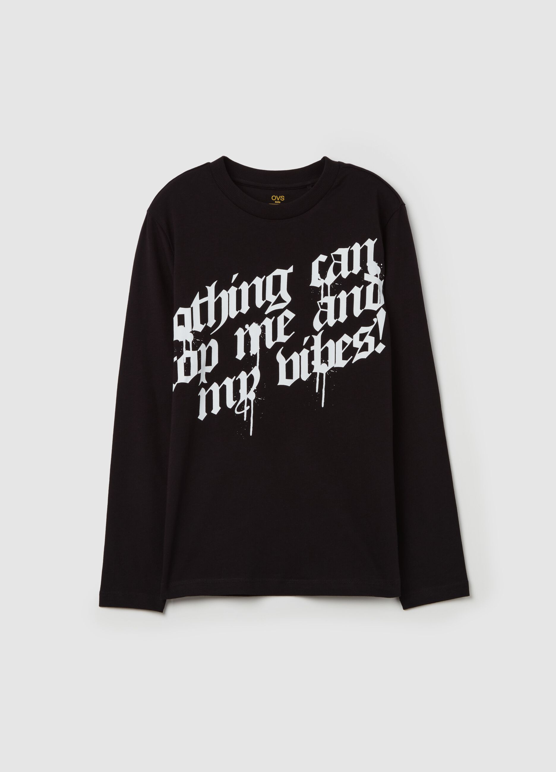 "Nothing can stop me” T-shirt with long sleeves