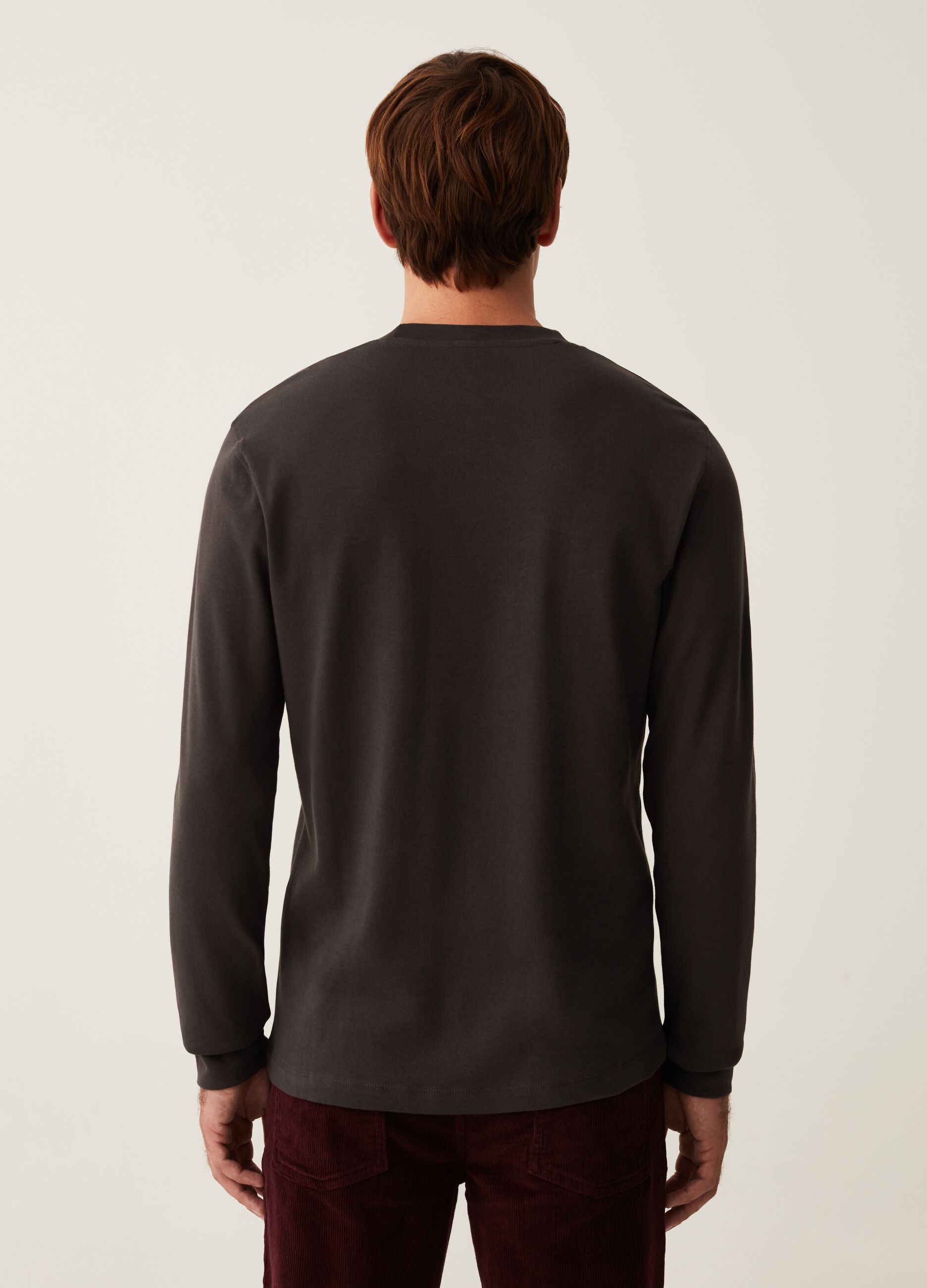 Long-sleeved T-shirt with round neck