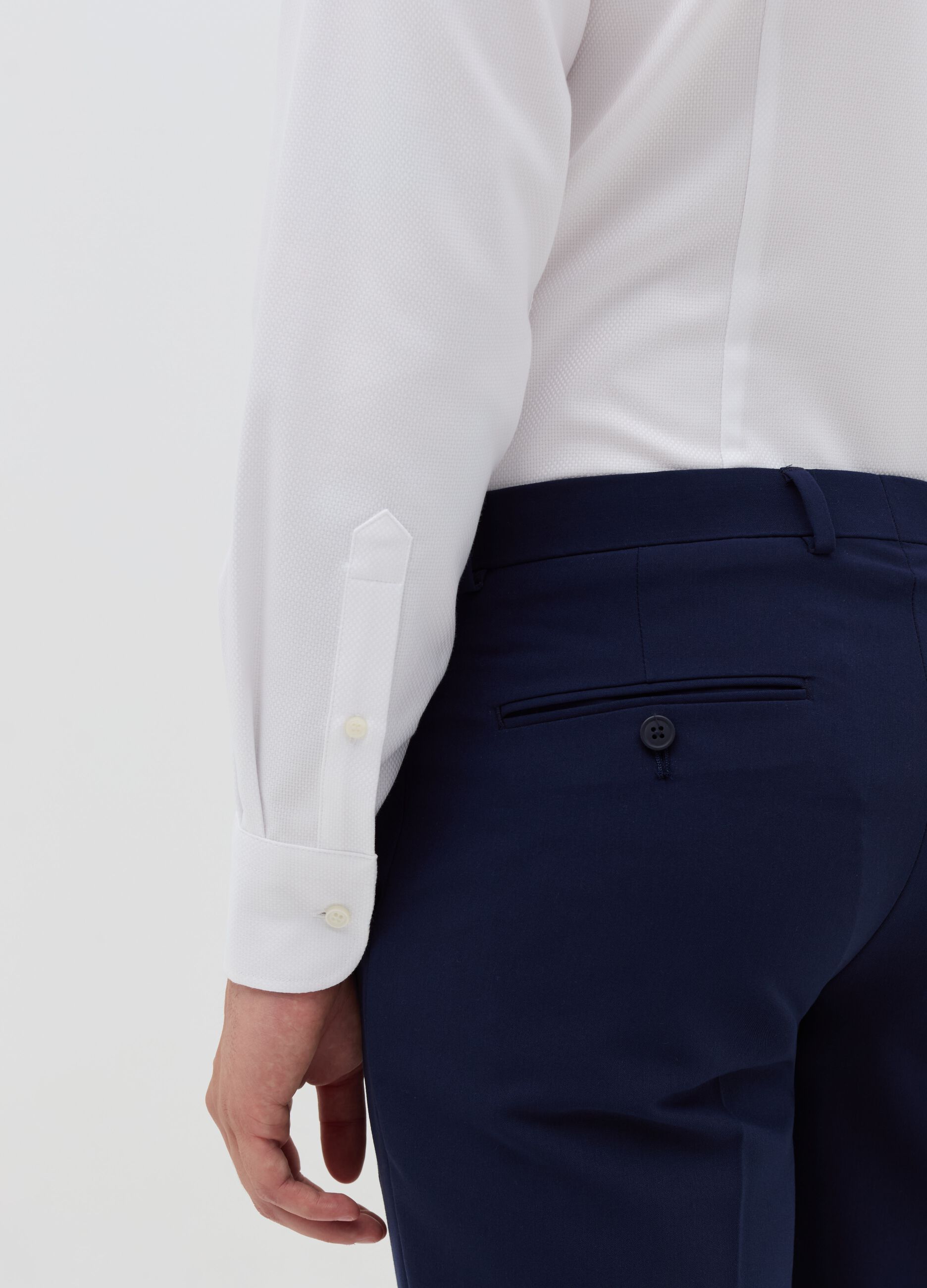 Slim-fit shirt with bluff collar