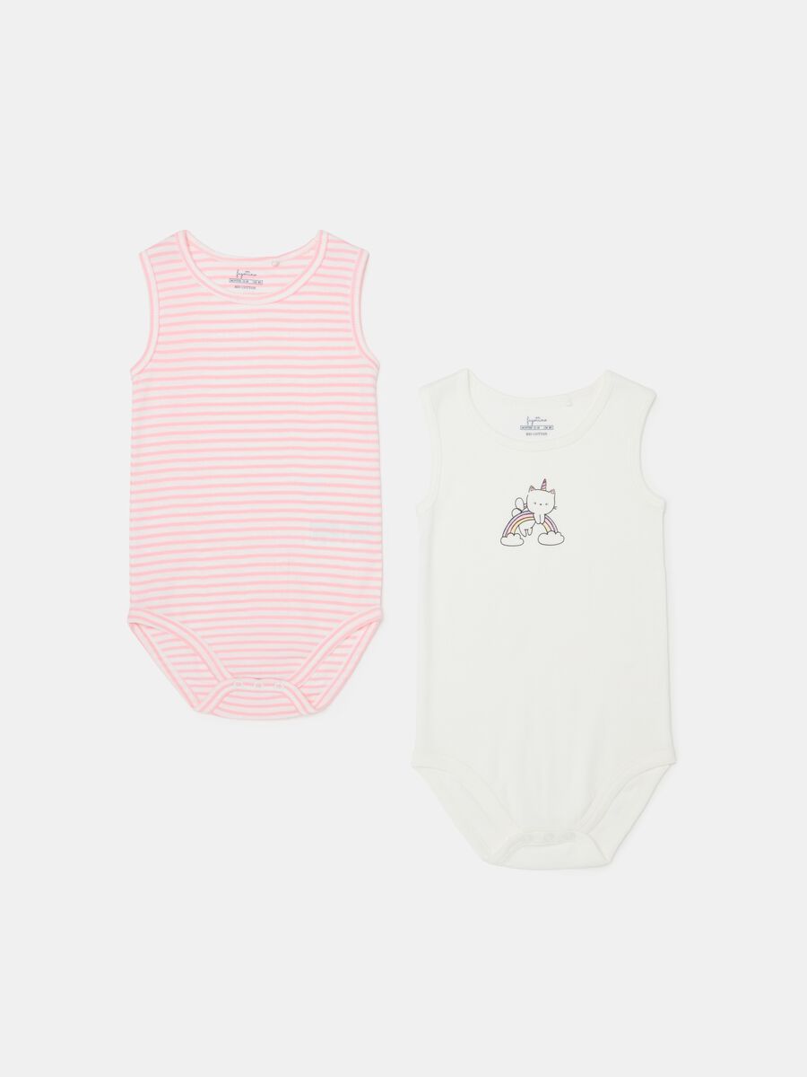 Two-pack sleeveless bodysuits in organic cotton_0