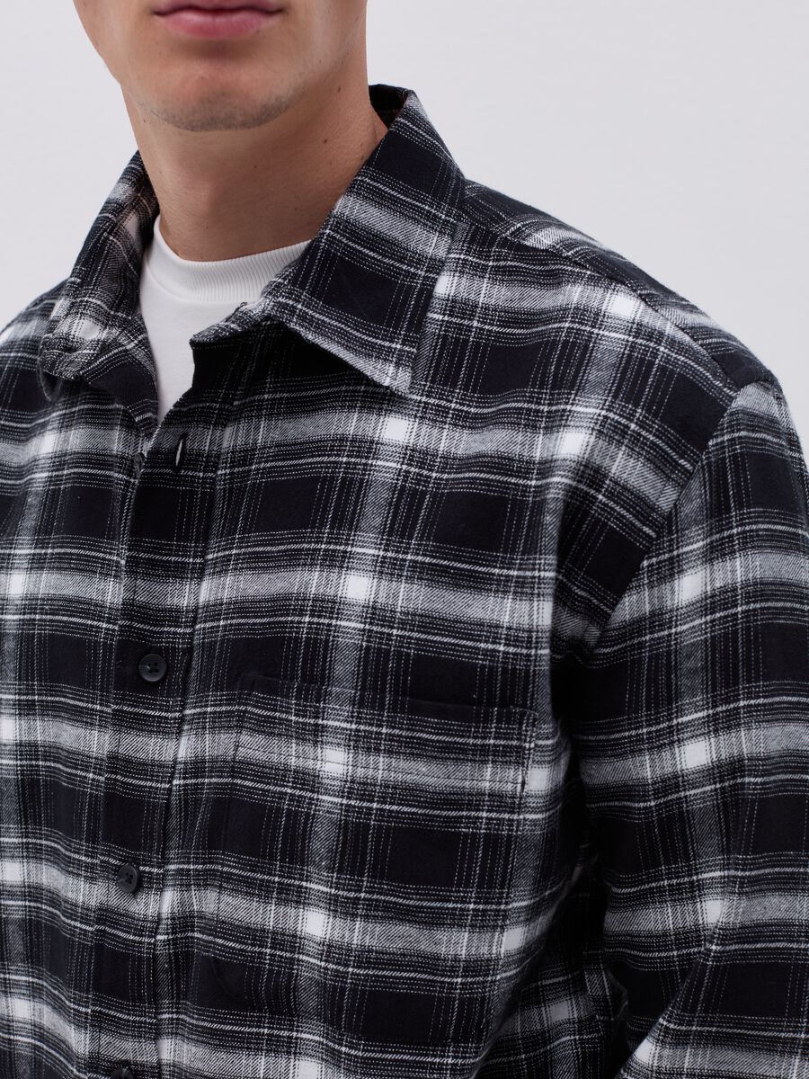 Flannel shirt with check pattern_3