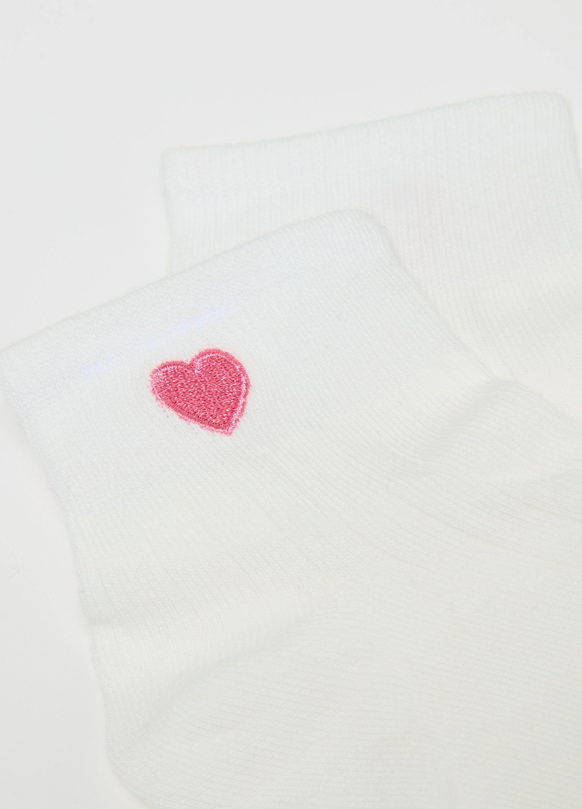 Five-pair pack short socks with heart embroidery