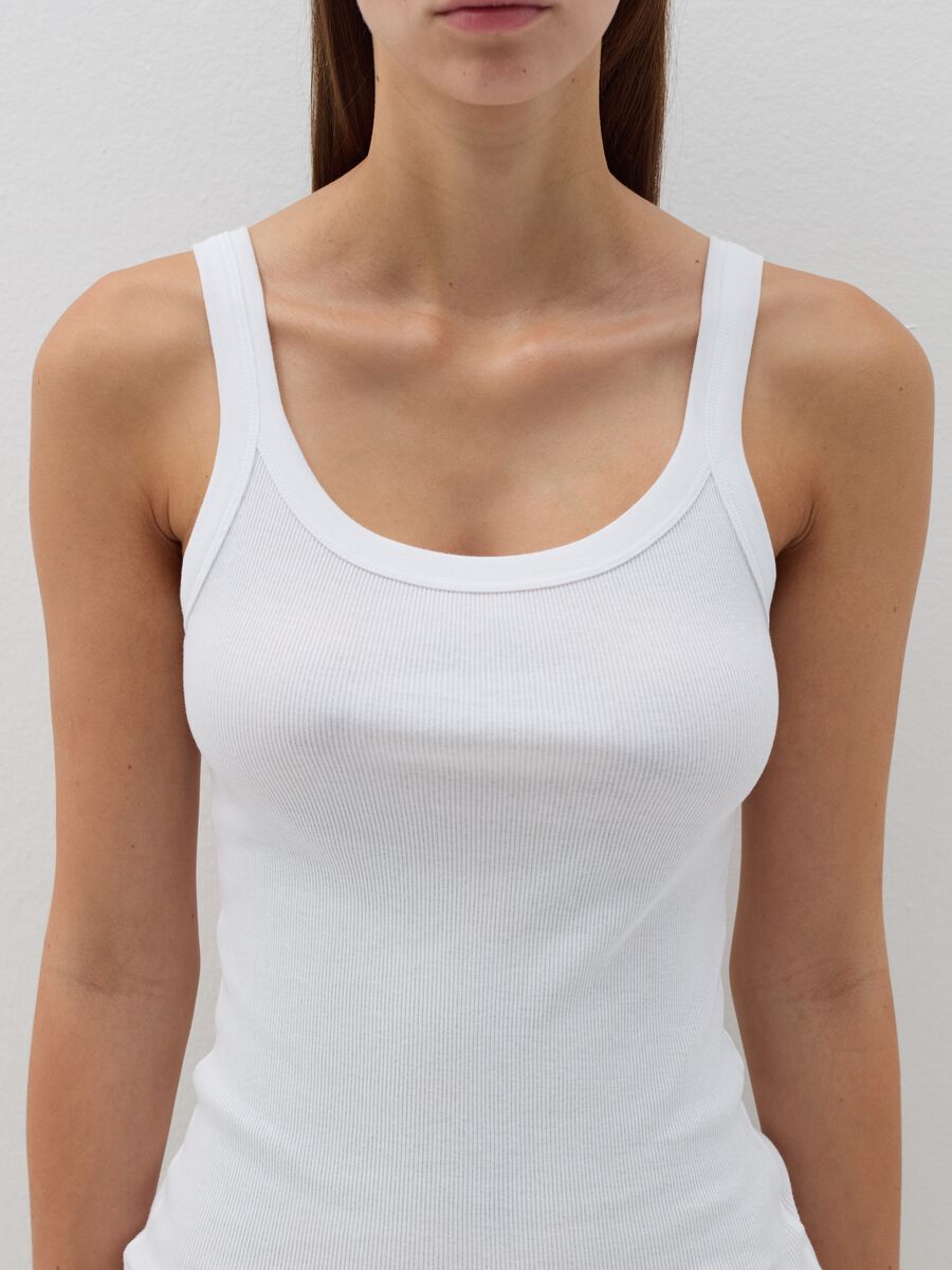 Ribbed vest in organic cotton_1