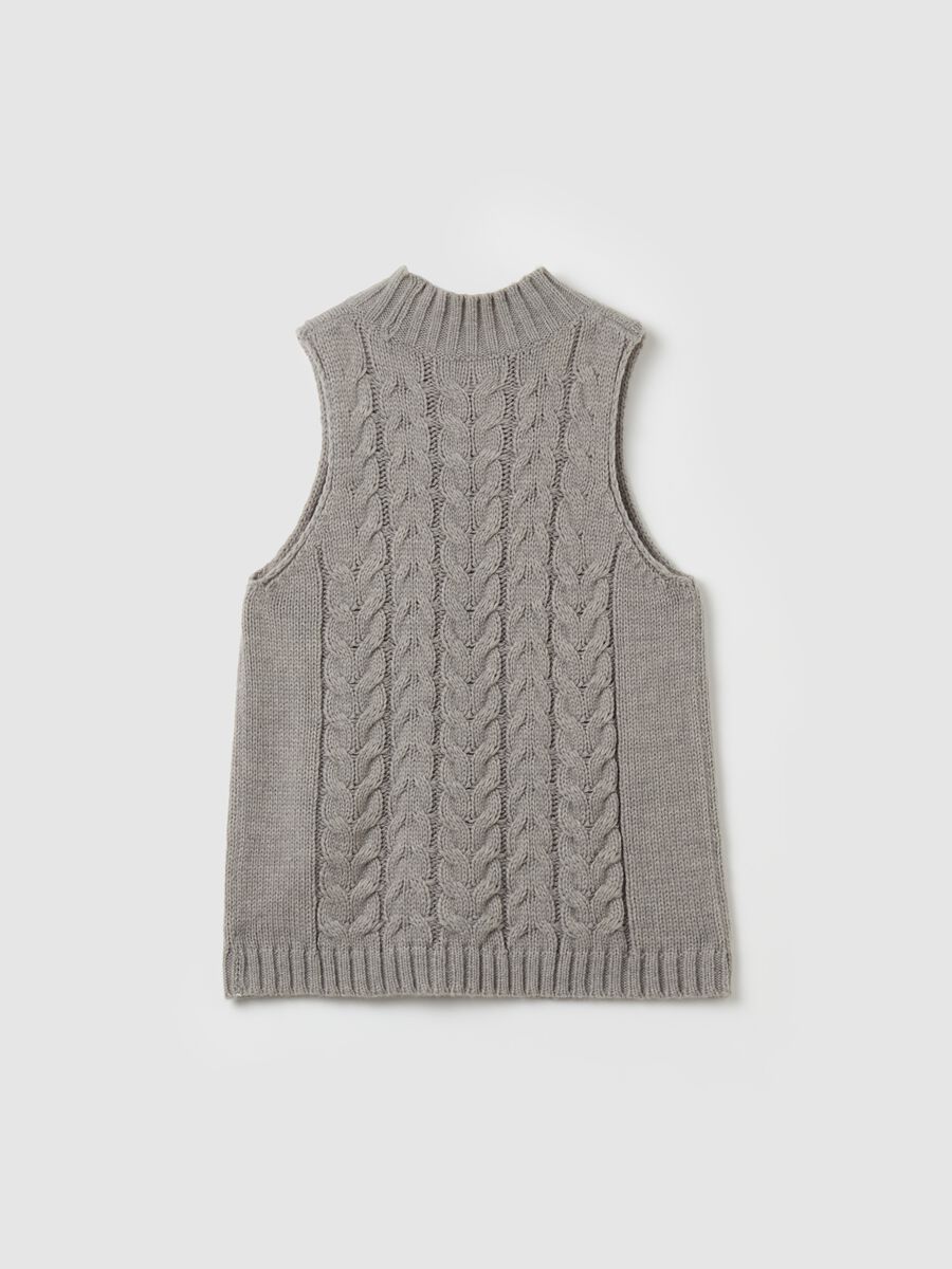 Contemporary closed cable-knit gilet_4