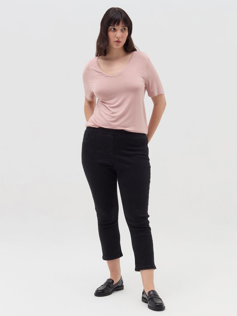 Curvy V-neck T-shirt_0