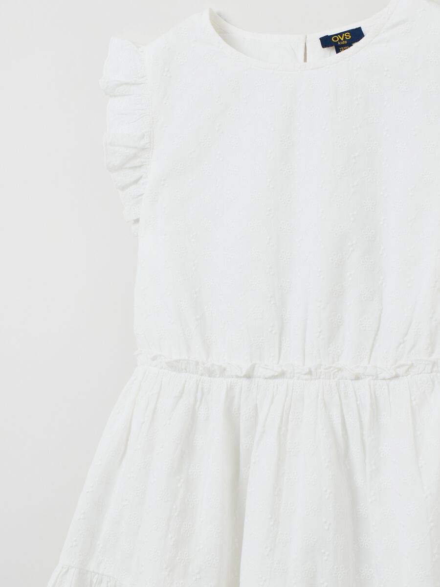 Broderie anglaise dress with ruffles_2