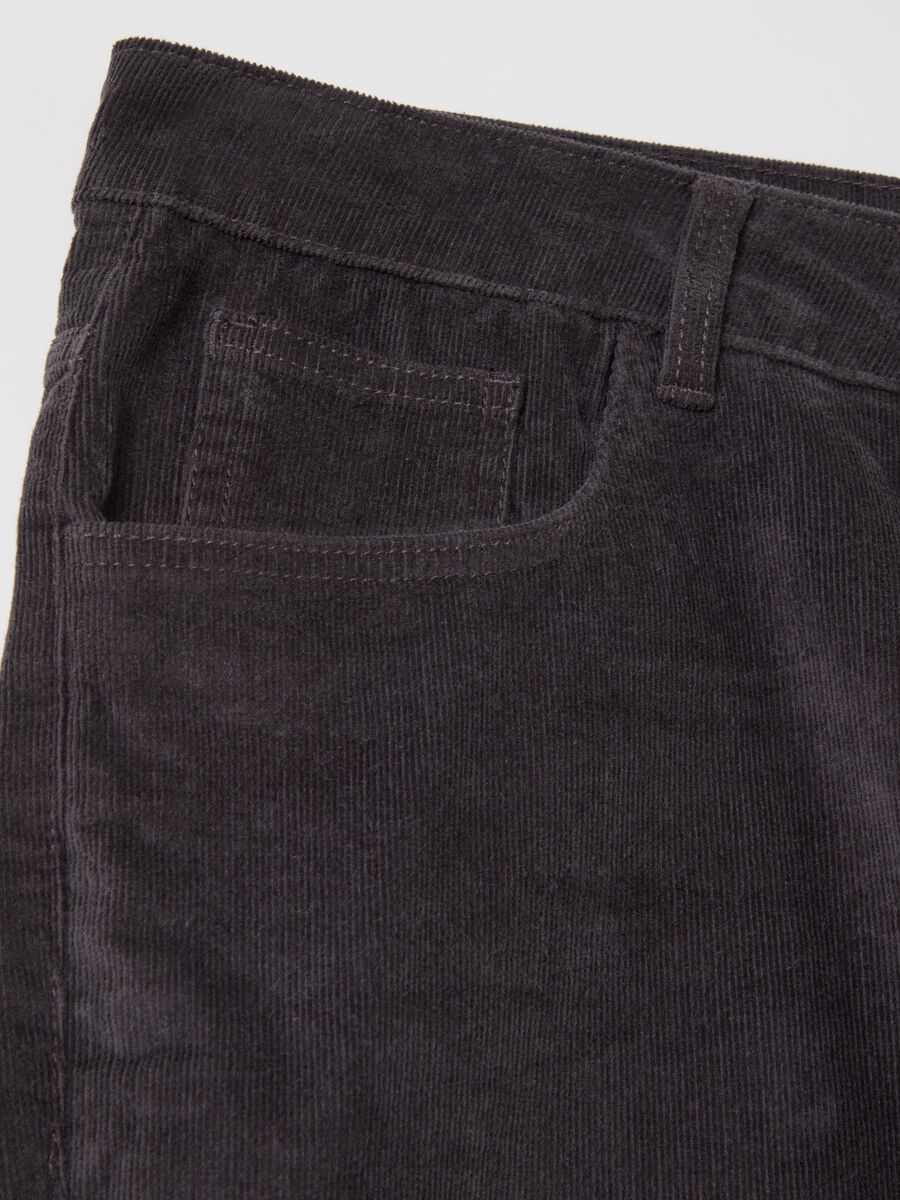 Corduroy trousers with five pockets_5