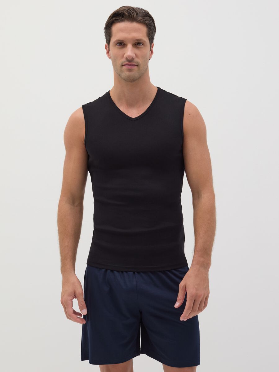 Tank top in organic cotton with V neck_1