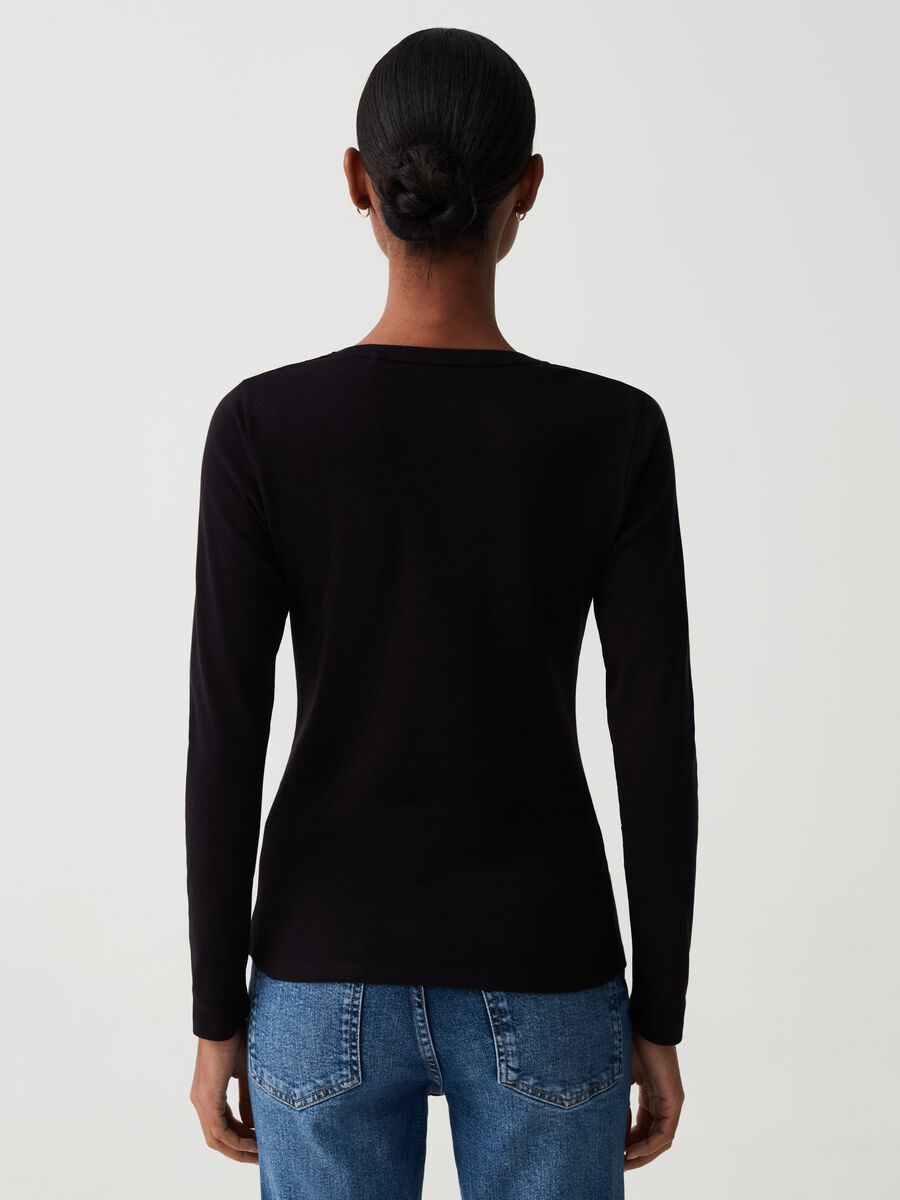 Woman's Long Sleeved T-shirts