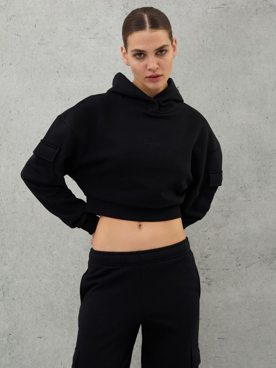 Crop Cargo Hoodie Black_0