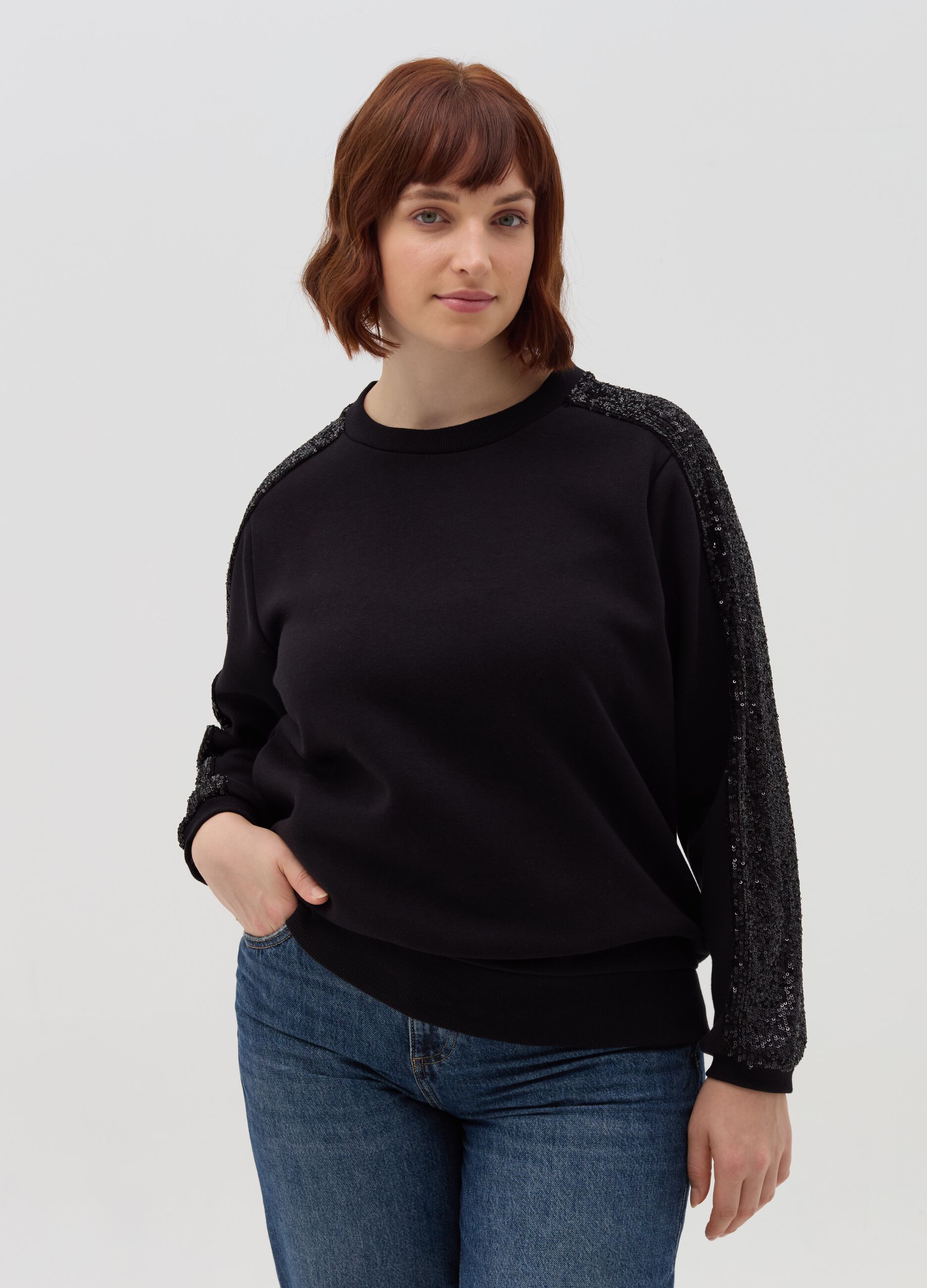 Curvy sweatshirt with sequin bands