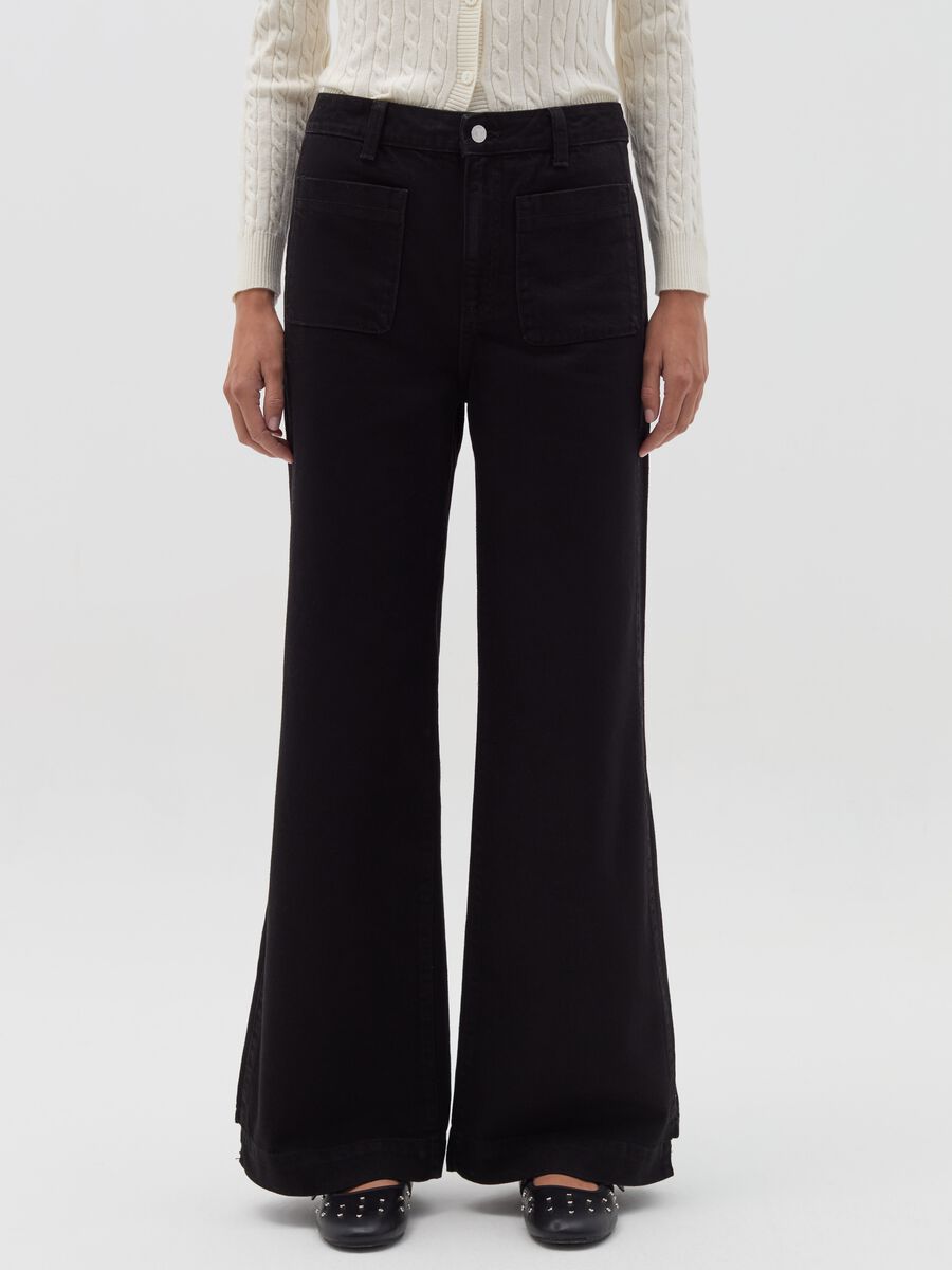 Wide-leg jeans with pockets_1