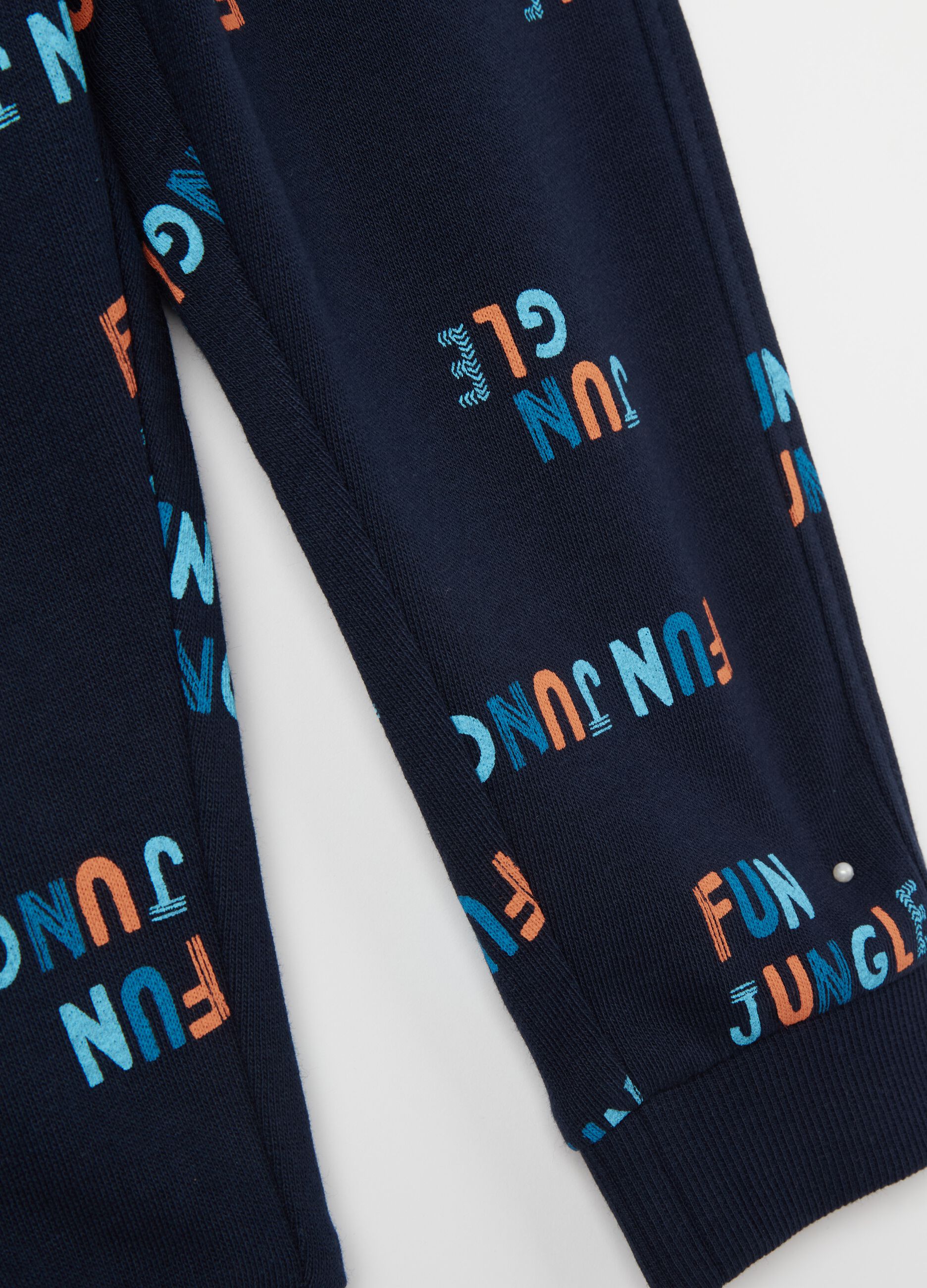 Fleece joggers with drawstring and "Fun Jungle” print